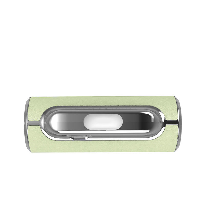 Banco de energía de cuero de gama alta 5V 2.1 Un conector de tipo C incorporado
